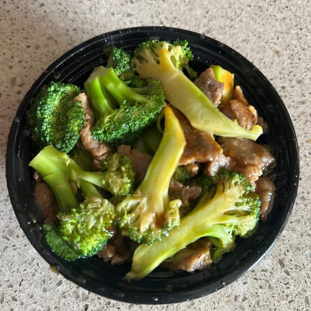 C12. Beef with Broccoli.