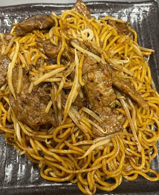 Beef Lo Mein Special.